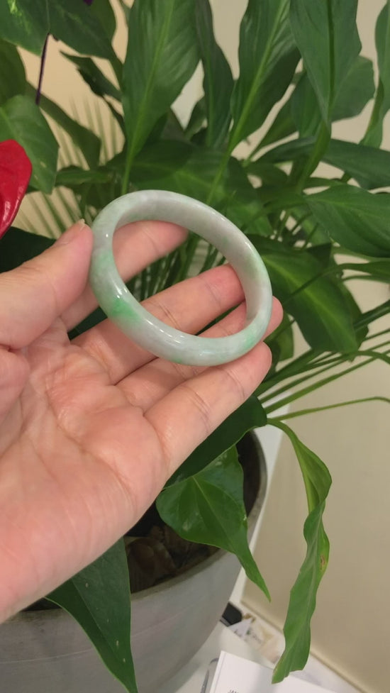 Load and play video in Gallery viewer, RealJade® Co. &amp;quot;Classic Bangle&amp;quot; Genuine Burmese Green Jadeite Jade Bangle Bracelet ( 53.35 ) #210
