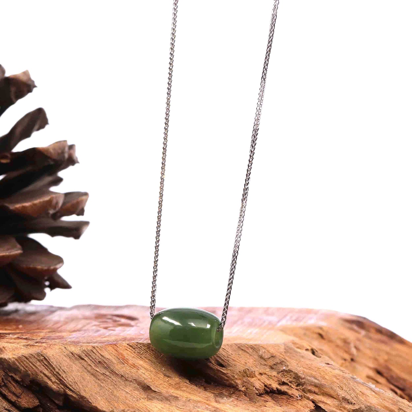 Load image into Gallery viewer, RealJade® Co. &amp;quot;Lu Lu Tong&amp;quot; Green Jade Lucky TongTong Pendant Necklace
