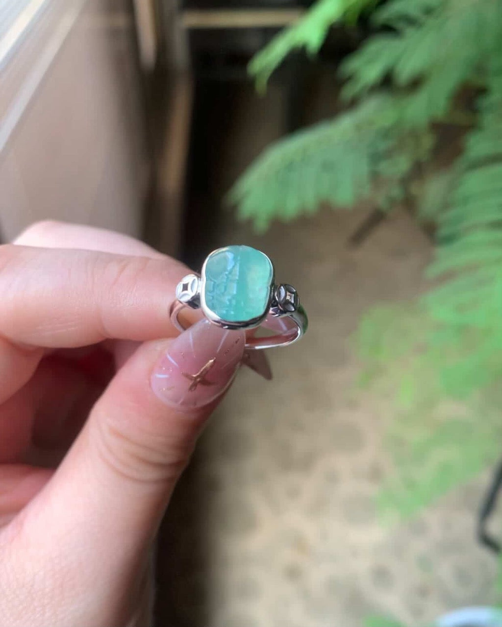 "Live" 18k White Gold Custom Pixiu Ring Gold Setting