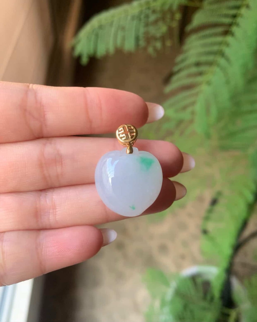 "Live" 18K Yellow Gold Custom Peach Pendant Simple Bail