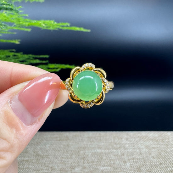 RealJade®  18K Yellow Gold Flower Apple Green Jadeite Jade Diamonds Ring