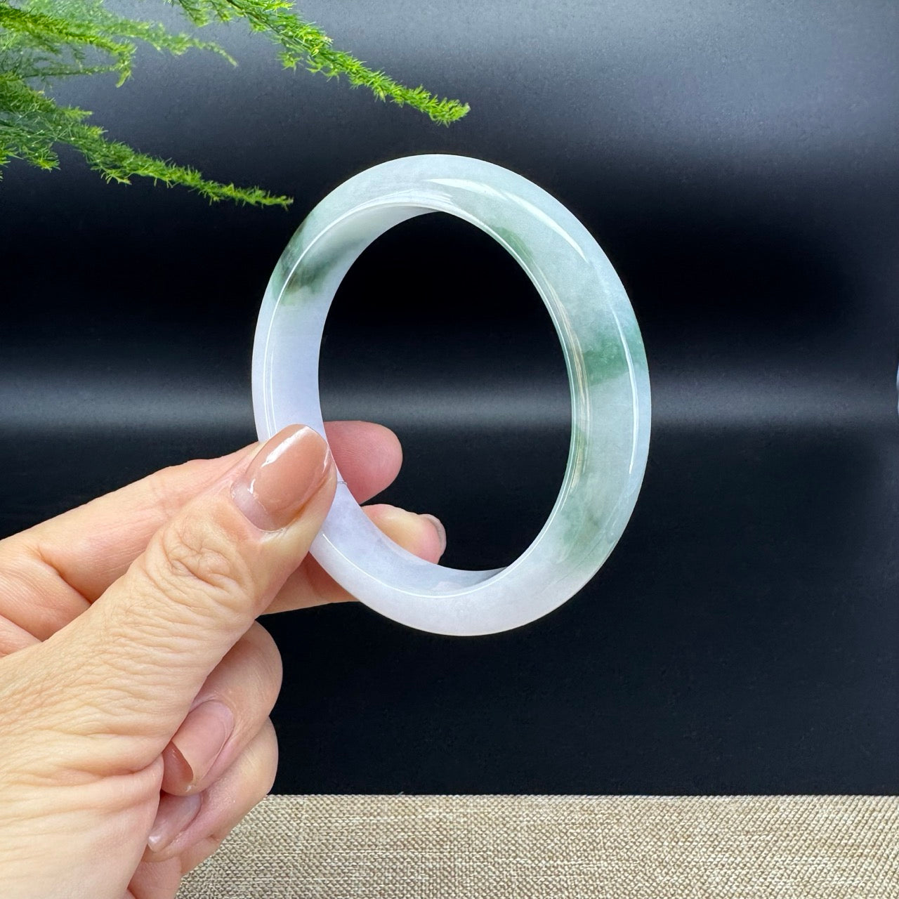 Genuine Burmese Green Jade Jadeite Bangle Bracelet ( 56.6mm )