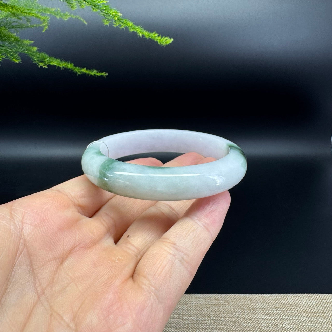 Genuine Burmese Green Jade Jadeite Bangle Bracelet ( 56.6mm )