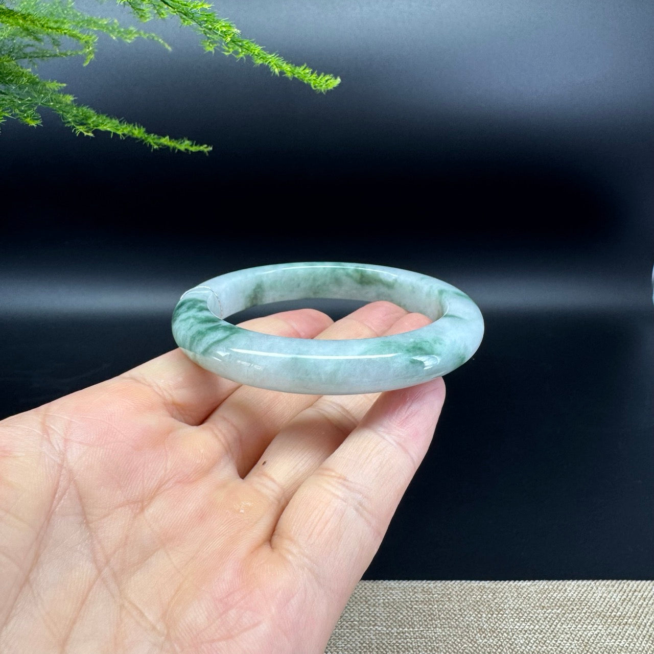 Genuine Burmese Green Jade Jadeite Bangle Bracelet ( 56mm )