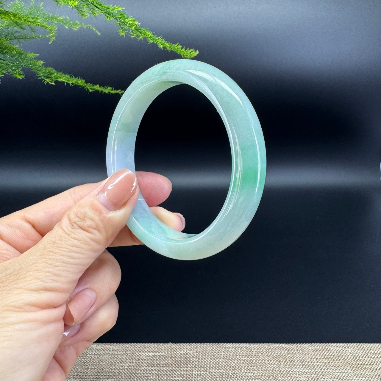 Genuine Burmese Green Jade Jadeite Bangle Bracelet ( 56.7mm )