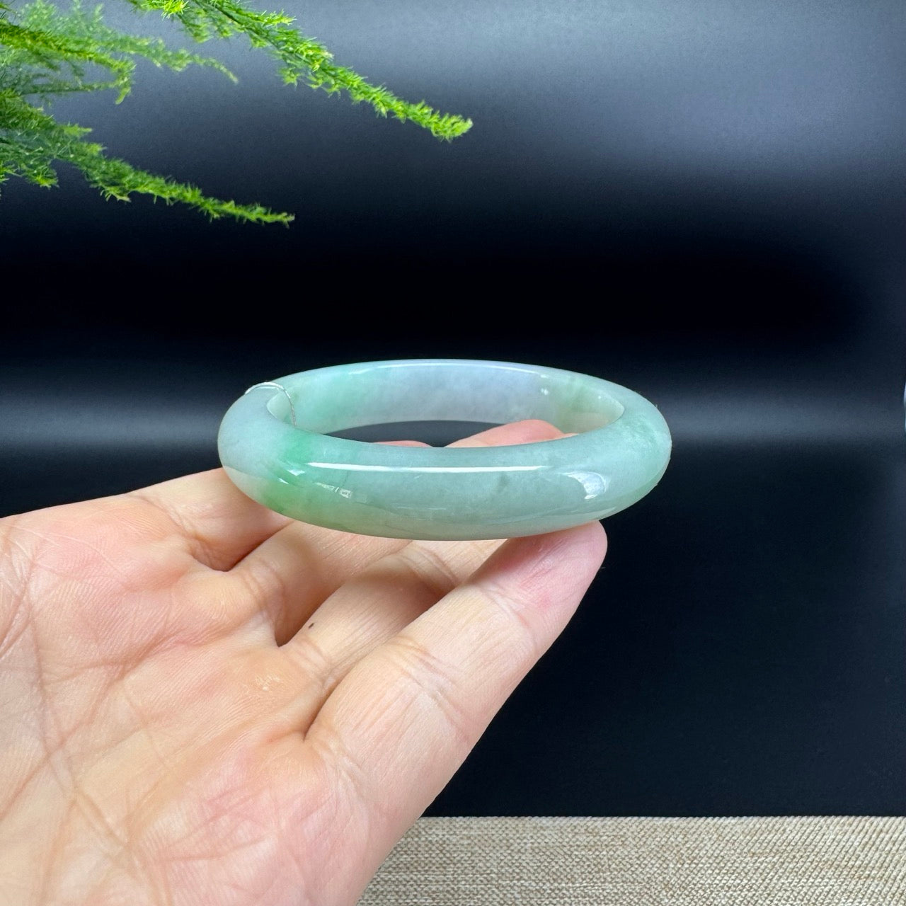 Genuine Burmese Green Jade Jadeite Bangle Bracelet ( 56.7mm )