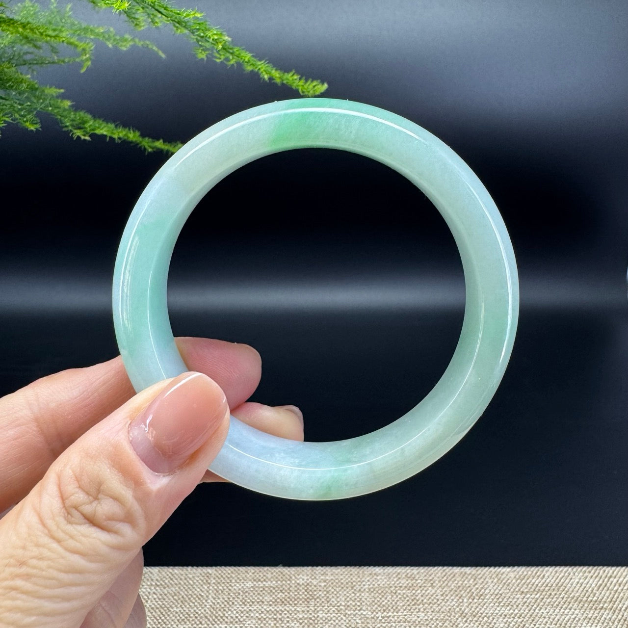 Genuine Burmese Green Jade Jadeite Bangle Bracelet ( 56.7mm )