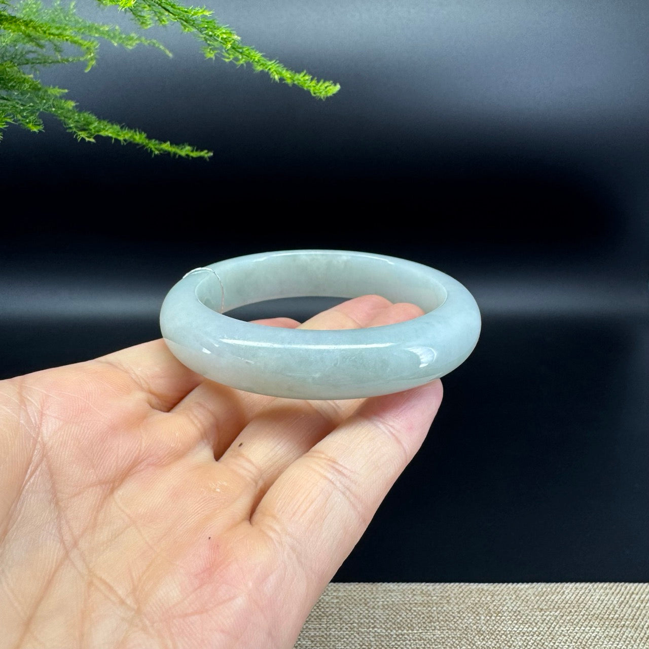 Genuine Burmese Green Jade Jadeite Bangle Bracelet ( 56.6mm )