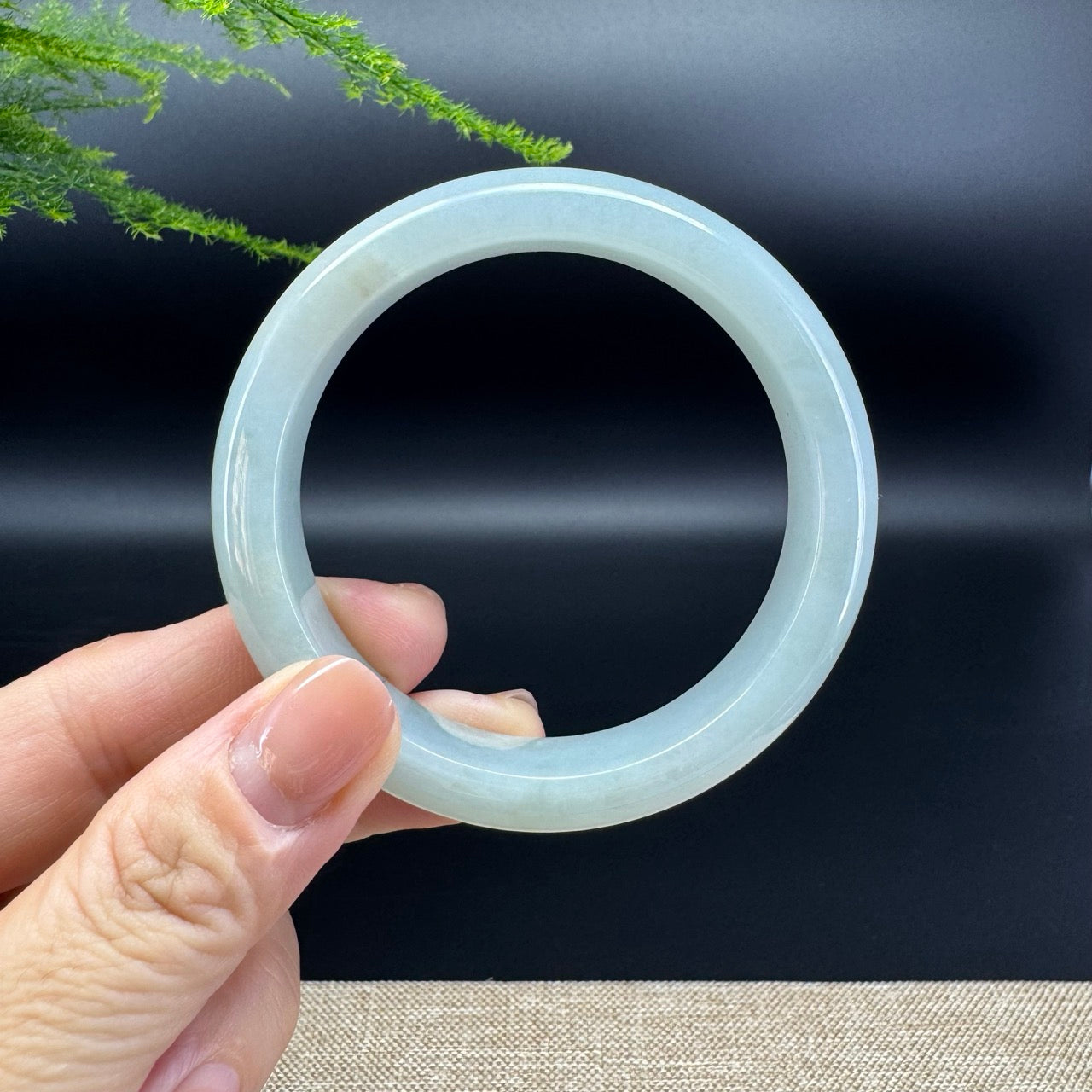 Genuine Burmese Green Jade Jadeite Bangle Bracelet ( 56.6mm )