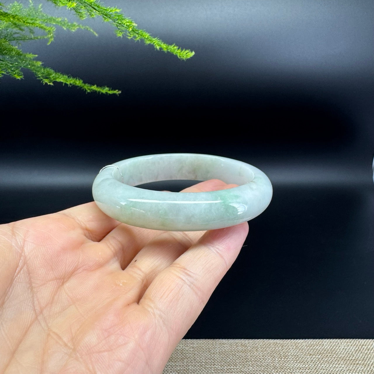 Genuine Burmese Green Jade Jadeite Bangle Bracelet ( 56.9mm )