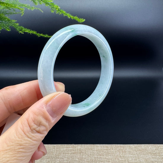 Genuine Burmese Green Jade Jadeite Bangle Bracelet ( 56mm )