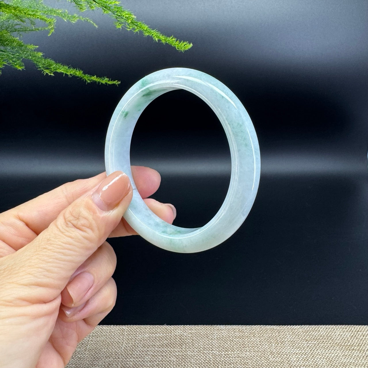 Genuine Burmese Green Jade Jadeite Bangle Bracelet ( 56mm )
