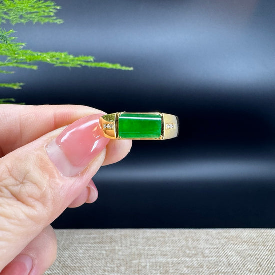 RealJade® "Signature Signet" 18K Yellow Gold  Imperial Green Jadeite Jade Diamonds Classic Ring