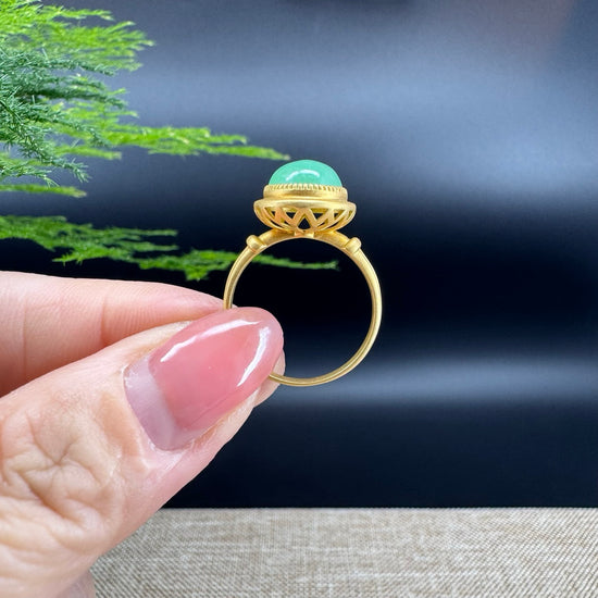 RealJade® "Signature Signet" 18K Yellow Gold Imperial Jadeite Jade Classic Ring
