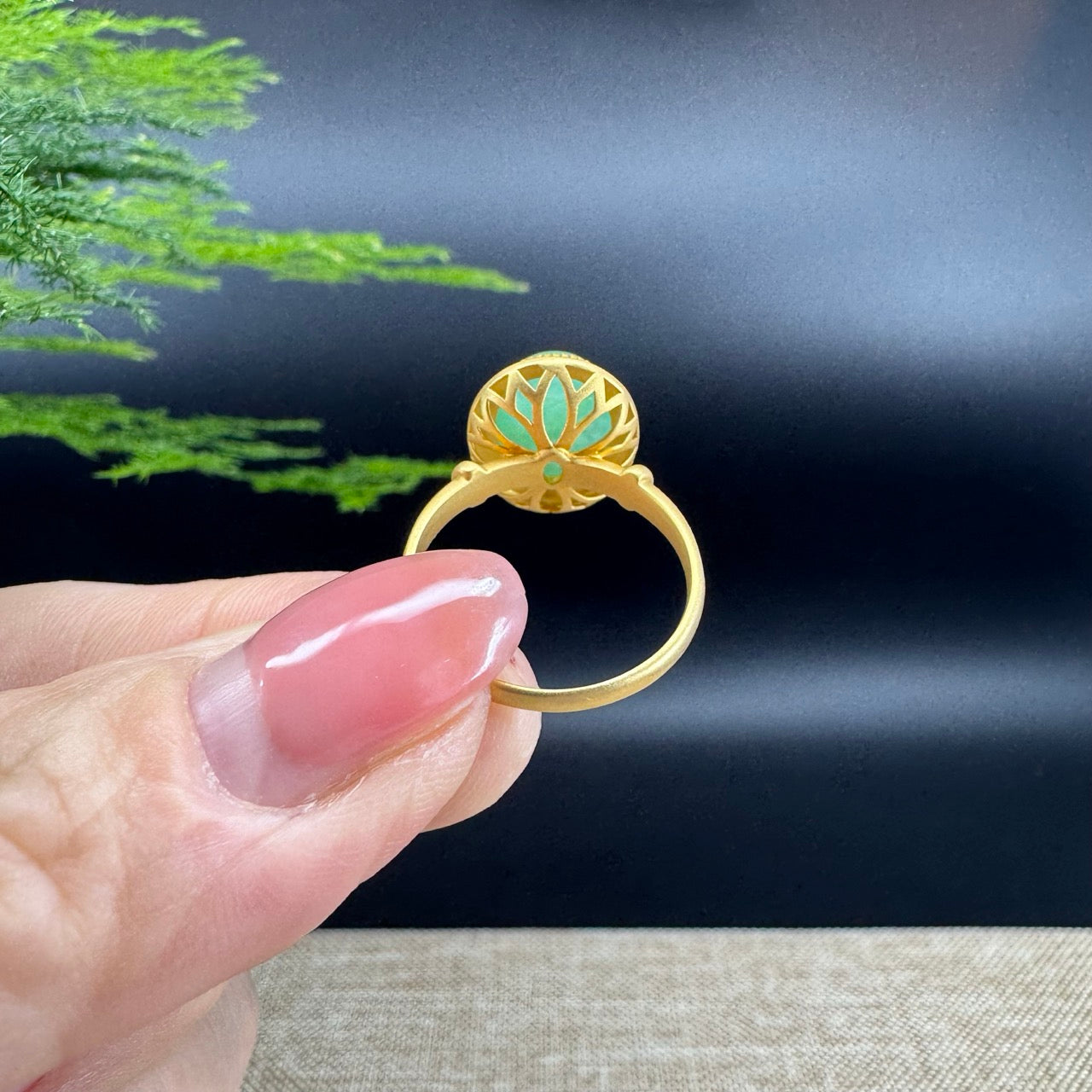 RealJade® "Signature Signet" 18K Yellow Gold Imperial Jadeite Jade Classic Ring