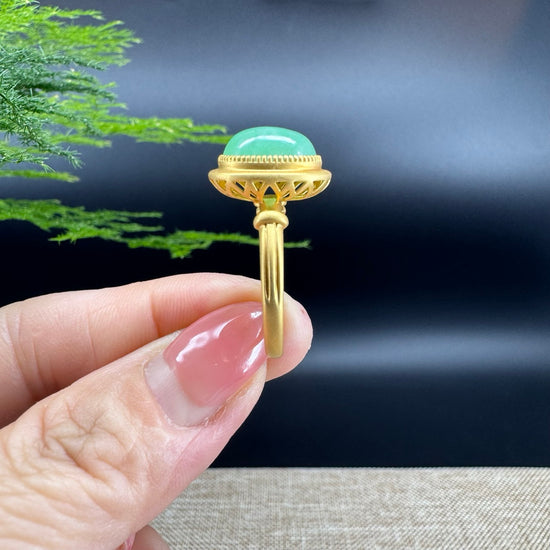 RealJade® "Signature Signet" 18K Yellow Gold Imperial Jadeite Jade Classic Ring