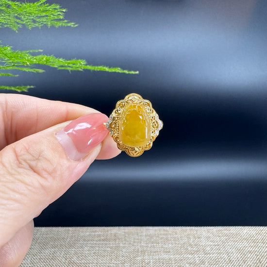 RealJade® "Signature Signet" 18K Yellow Gold Honey Yellow Jadeite Jade Pig Ring