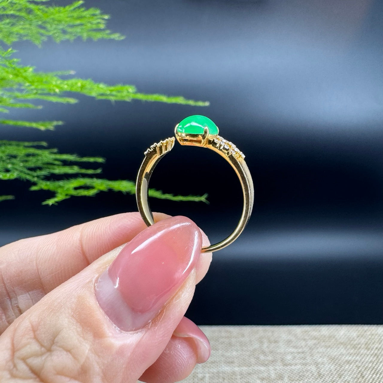 RealJade® "Signature Signet" 18K Yellow Gold  Imperial Jadeite Jade Classic Ring