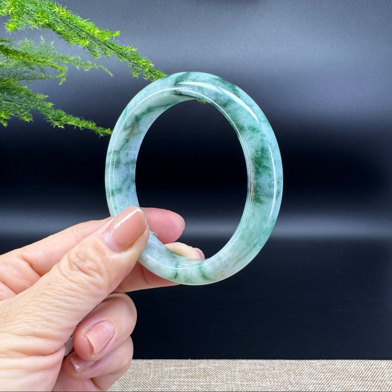Genuine Burmese Green Jade Jadeite Bangle Bracelet ( 56mm )