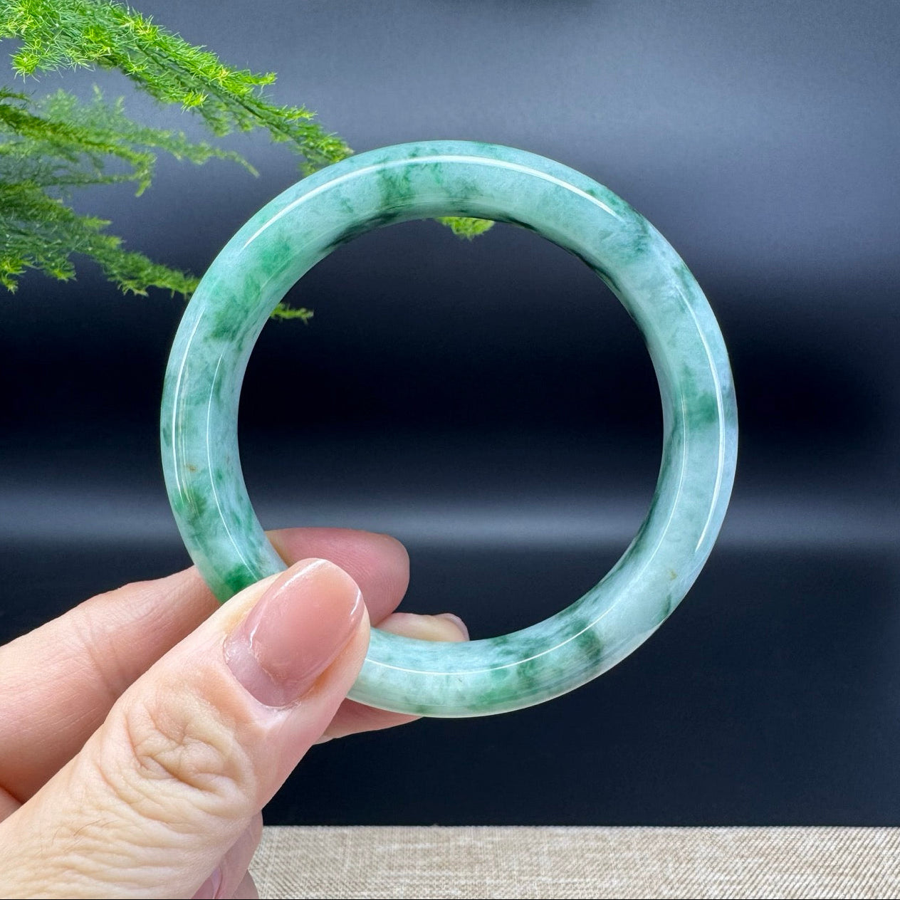 Genuine Burmese Green Jade Jadeite Bangle Bracelet ( 56mm )