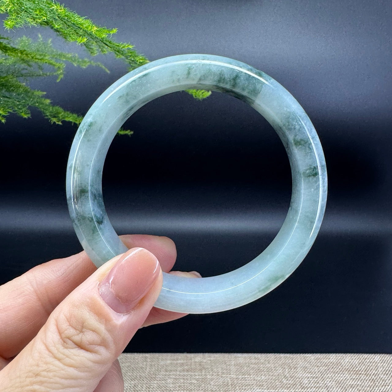 Genuine Burmese Green Jade Jadeite Bangle Bracelet ( 56.2mm )