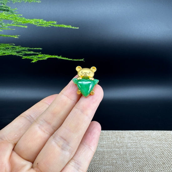 RealJade "Heart Bear" 18k Yellow Gold Genuine Burmese Jadeite  Pendant Necklace
