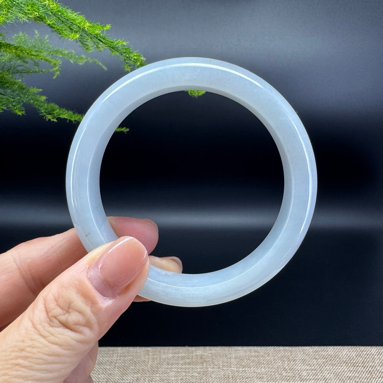 Genuine Burmese Green Jade Jadeite Bangle Bracelet ( 56.9mm )