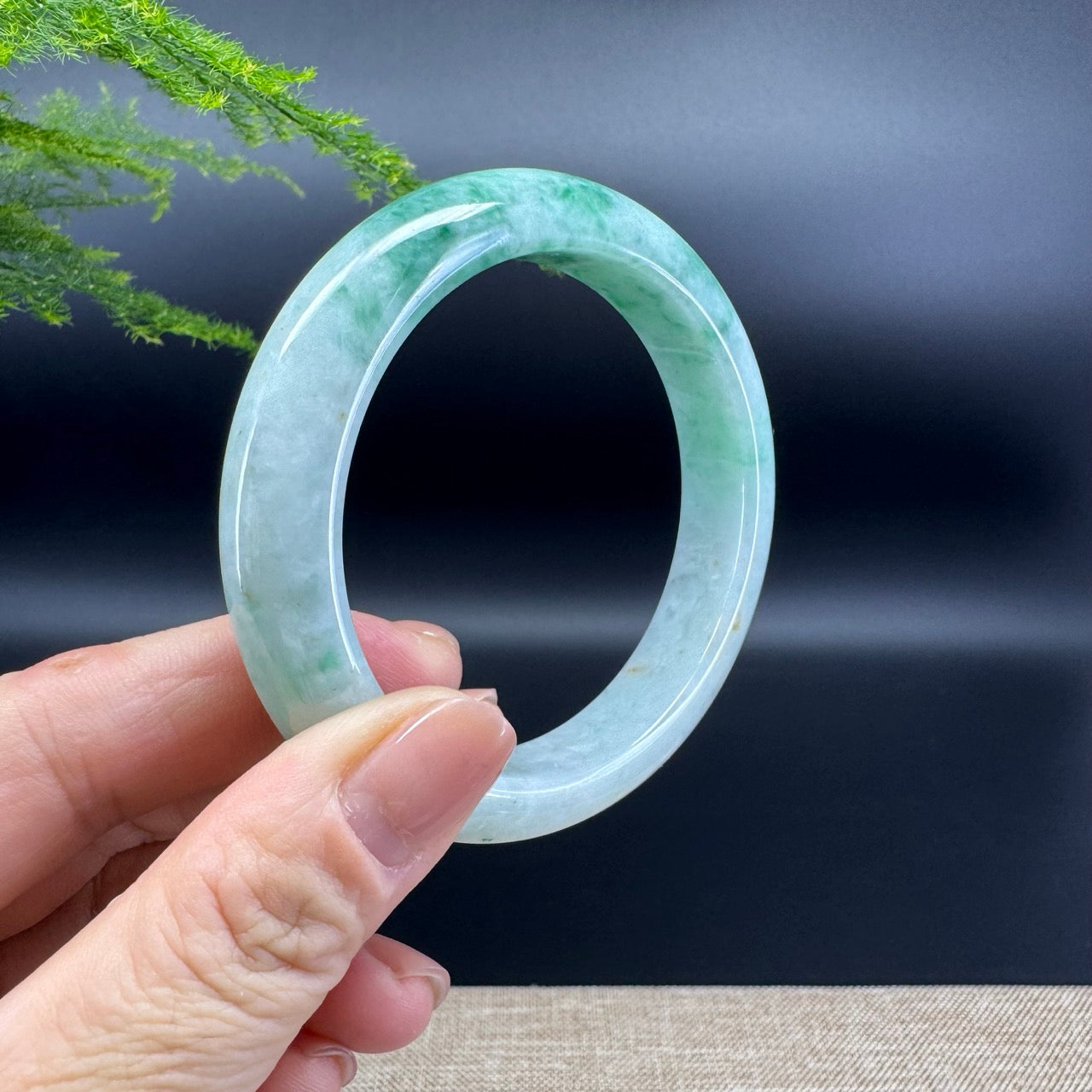 Genuine Burmese Green Jade Jadeite Bangle Bracelet ( 56.9mm )