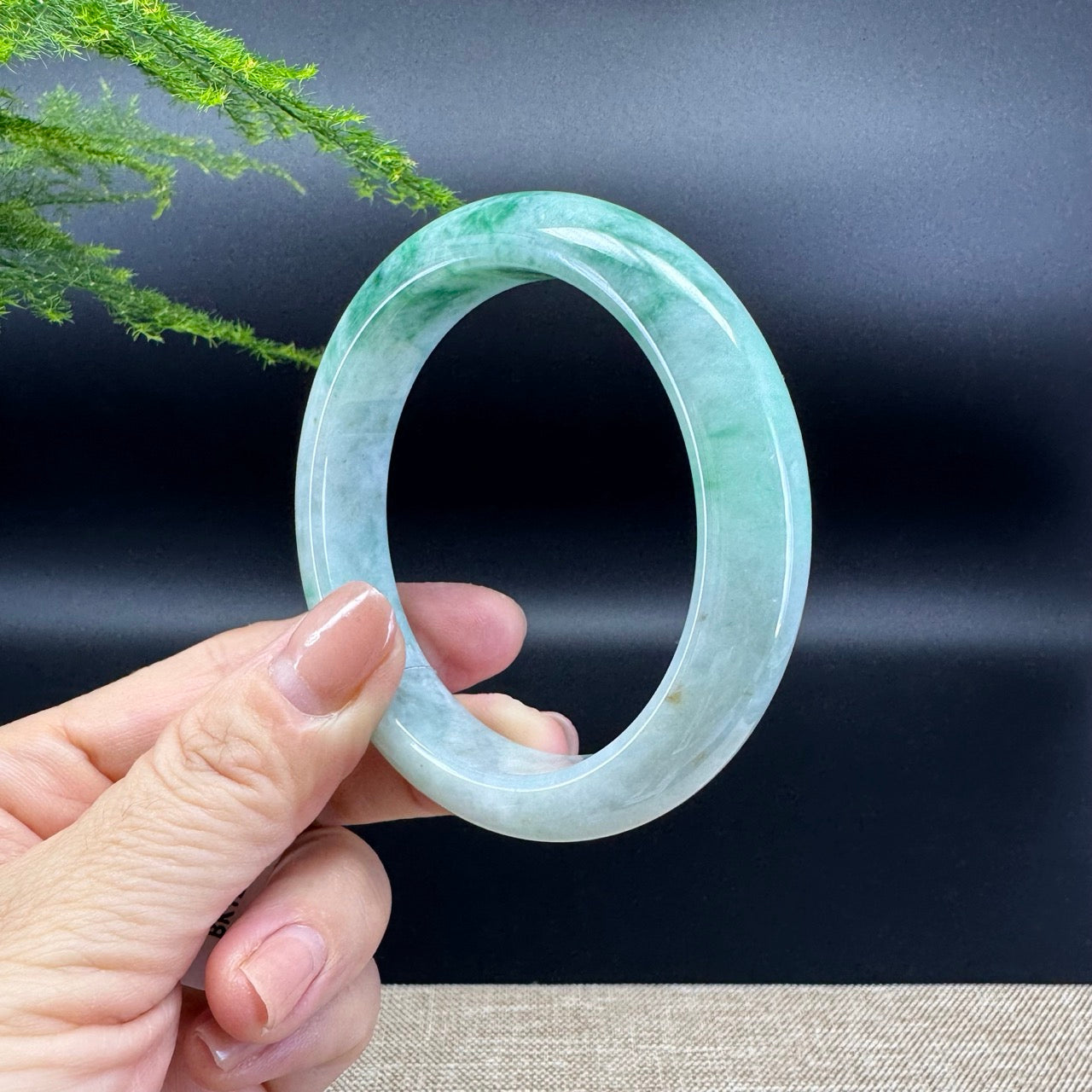 Genuine Burmese Green Jade Jadeite Bangle Bracelet ( 56.9mm )