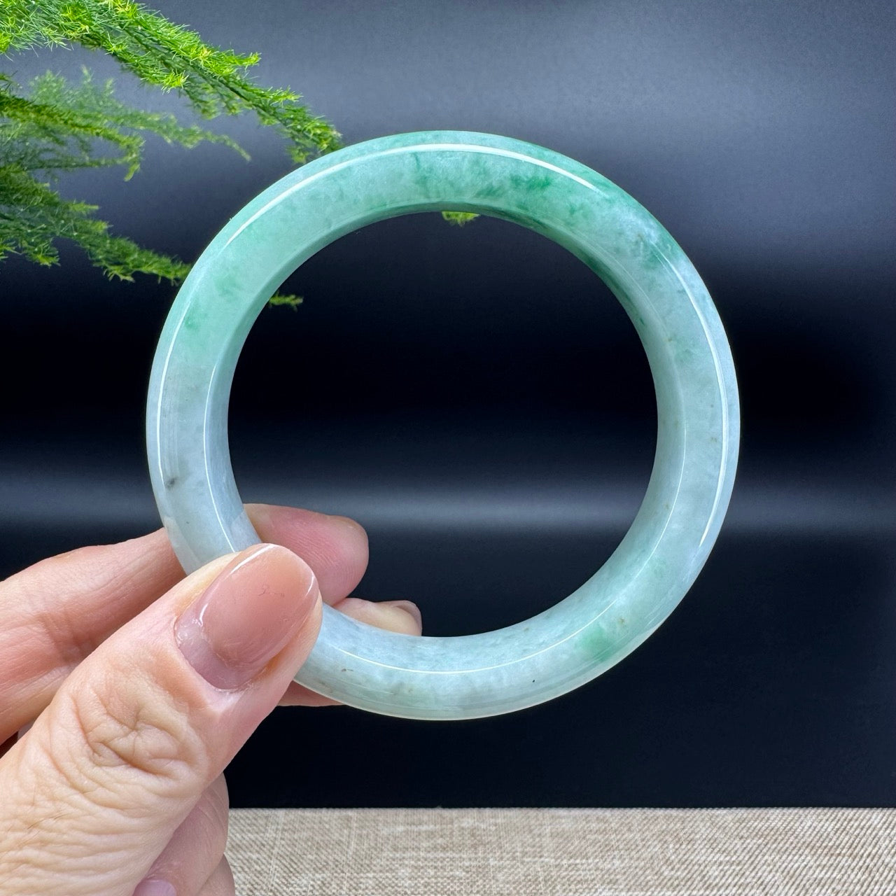 Genuine Burmese Green Jade Jadeite Bangle Bracelet ( 56.9mm )