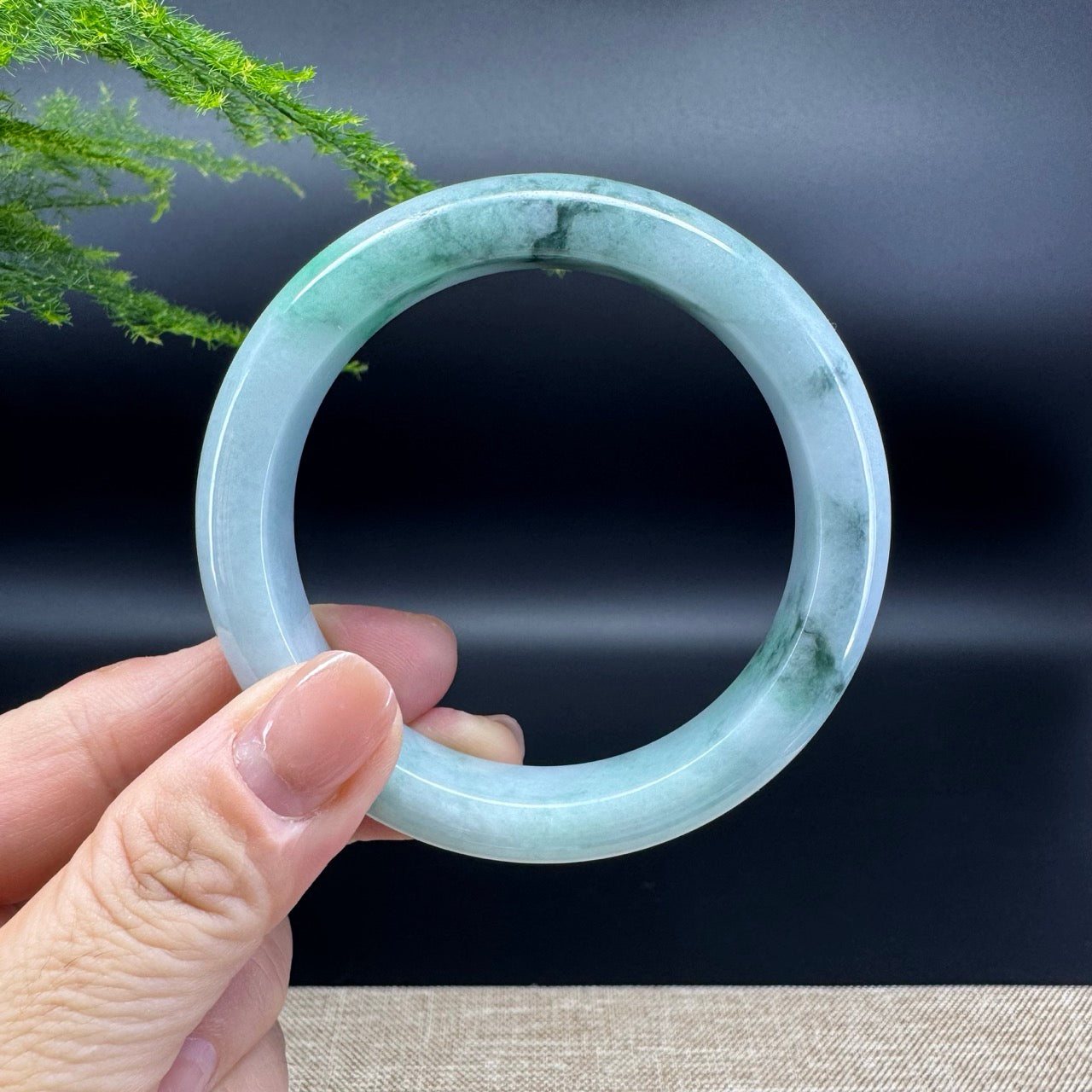 Genuine Burmese Green Jade Jadeite Bangle Bracelet ( 56.8mm )