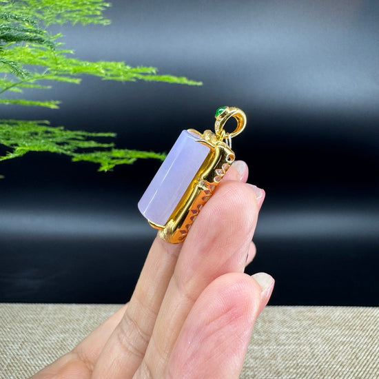 "Good Luck Button"Lavender Jadeite Jade Bamboo Pendant With 18K Yellow Gold Diamonds Bail