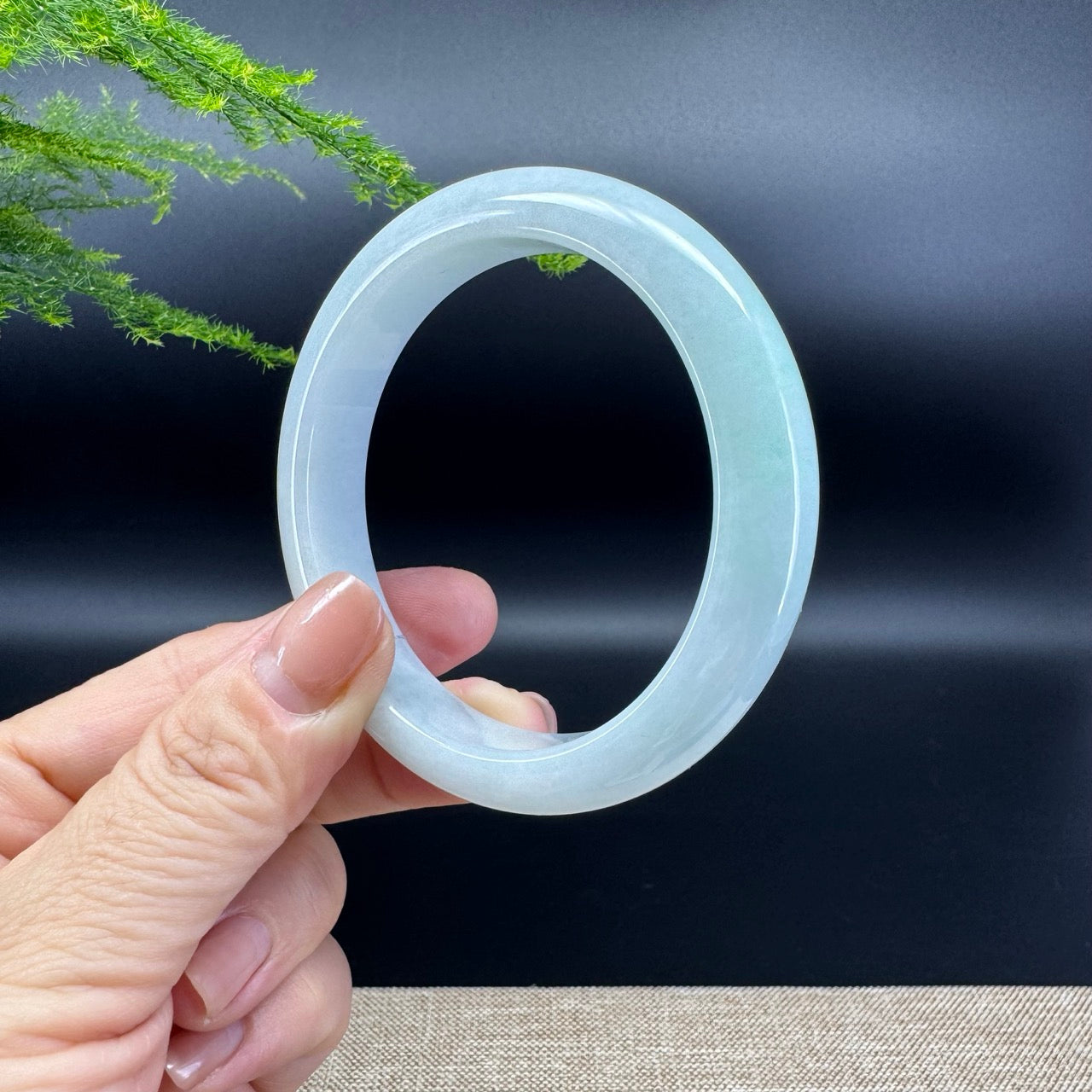 Genuine Burmese Green Jade Jadeite Bangle Bracelet ( 56.4mm )