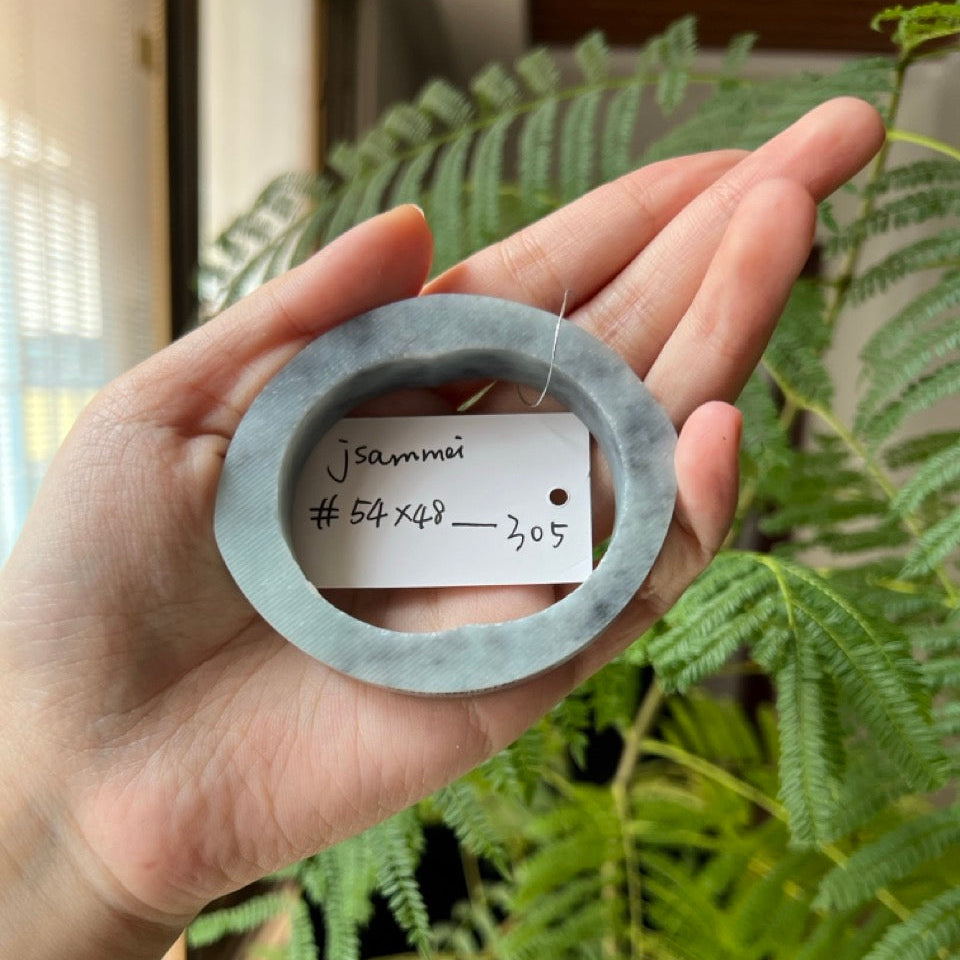 "Live" Natural Wuji Green Jadeite Jade Oval Bangle(04/17/26)