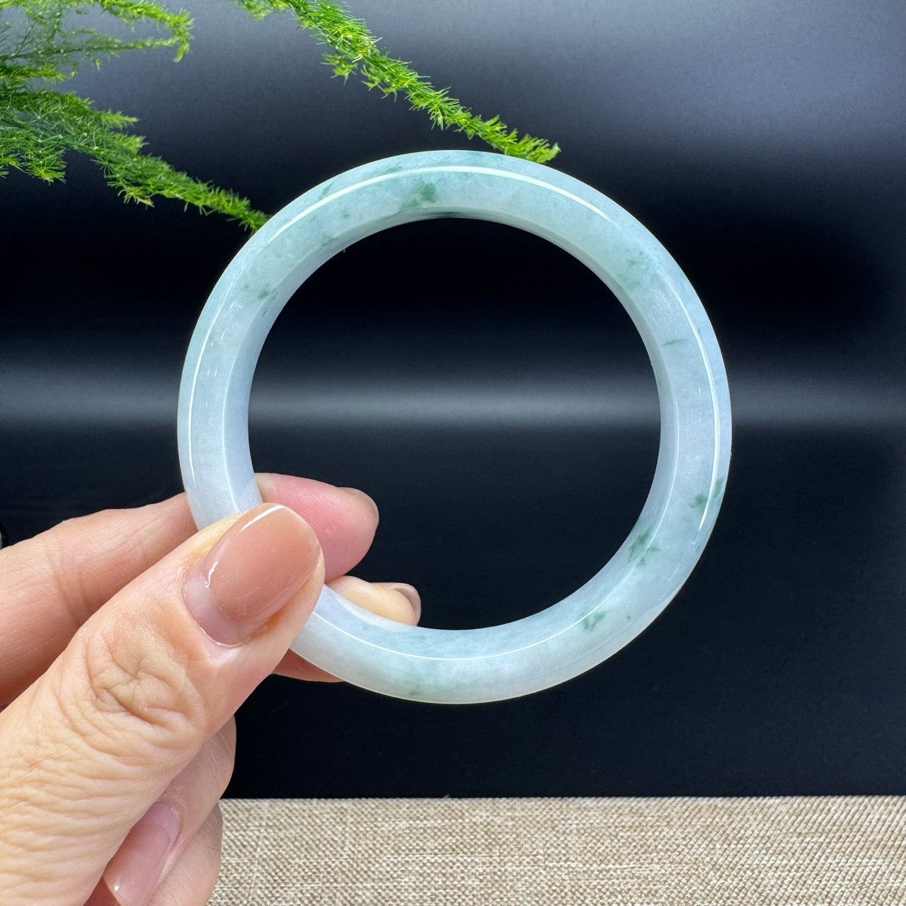 Genuine Burmese Green Jade Jadeite Bangle Bracelet ( 56.3mm )