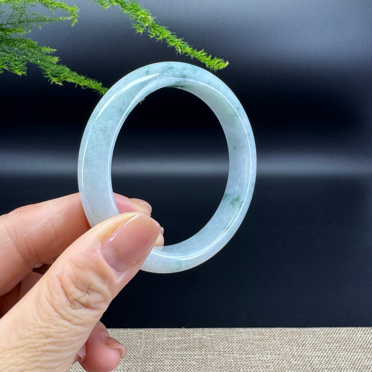 Genuine Burmese Green Jade Jadeite Bangle Bracelet ( 56.3mm )