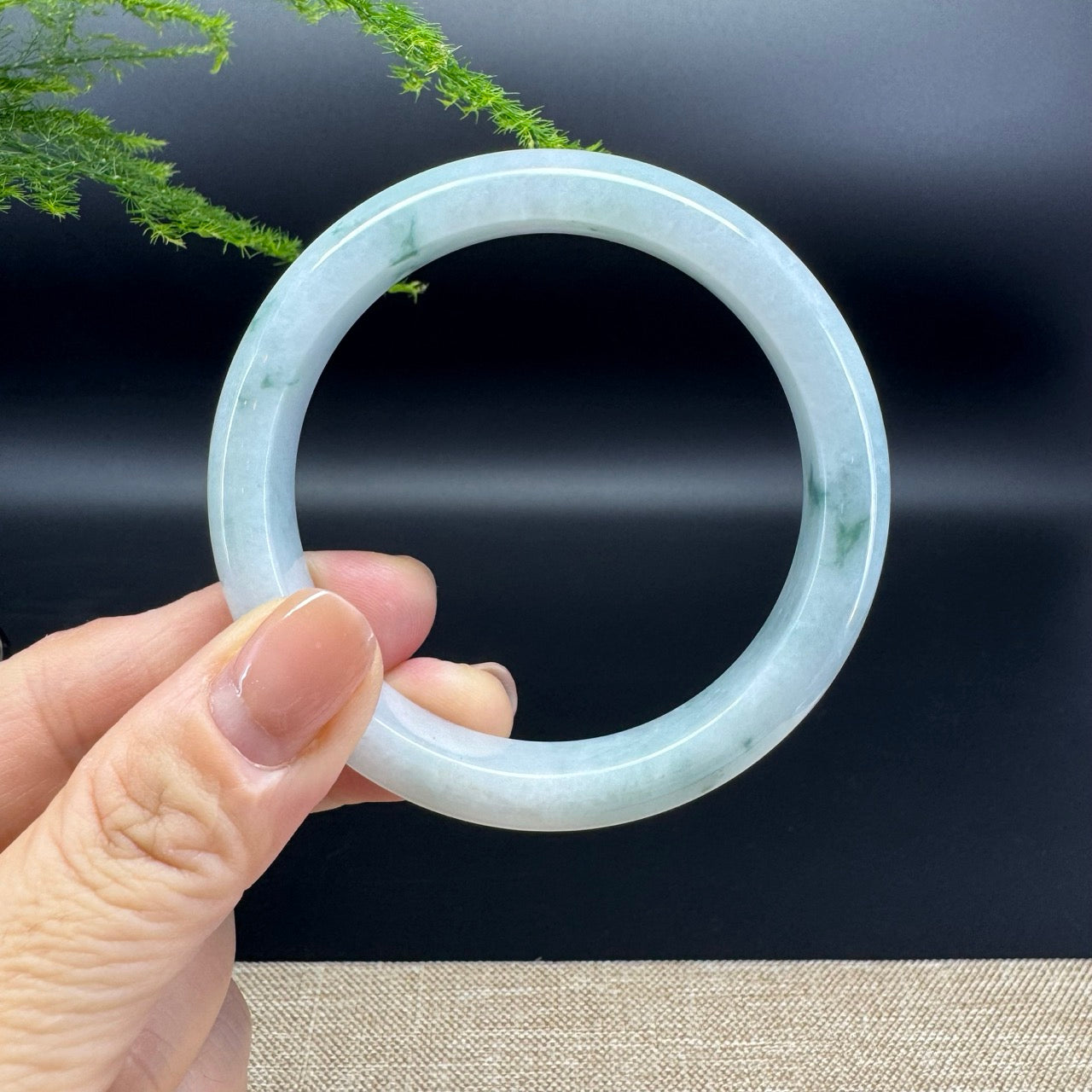 Genuine Burmese Green Jade Jadeite Bangle Bracelet ( 56.3mm )
