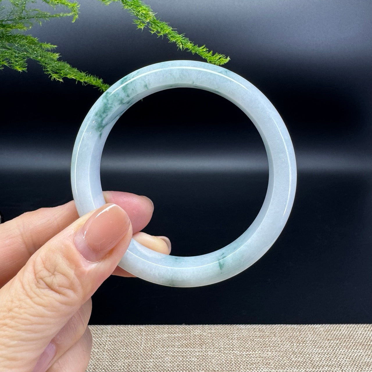 Genuine Burmese Green Jade Jadeite Bangle Bracelet ( 56.4mm )
