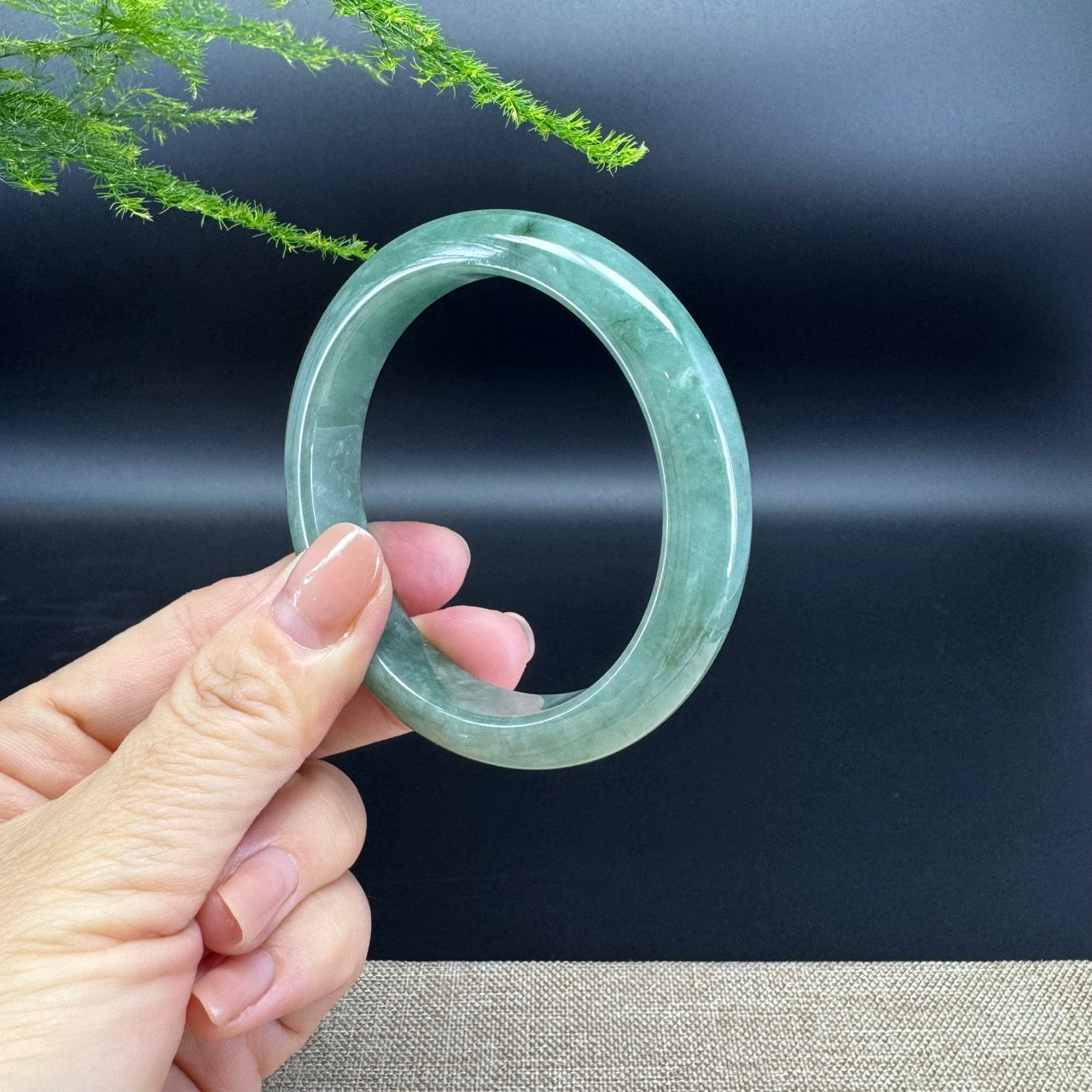 Genuine Burmese Green Jade Jadeite Bangle Bracelet ( 56.7mm )