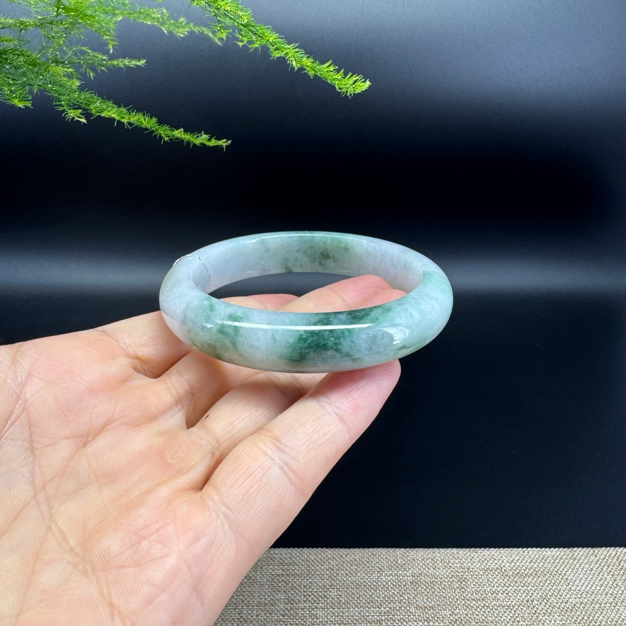 Genuine Burmese Green Jade Jadeite Bangle Bracelet ( 56.2mm )