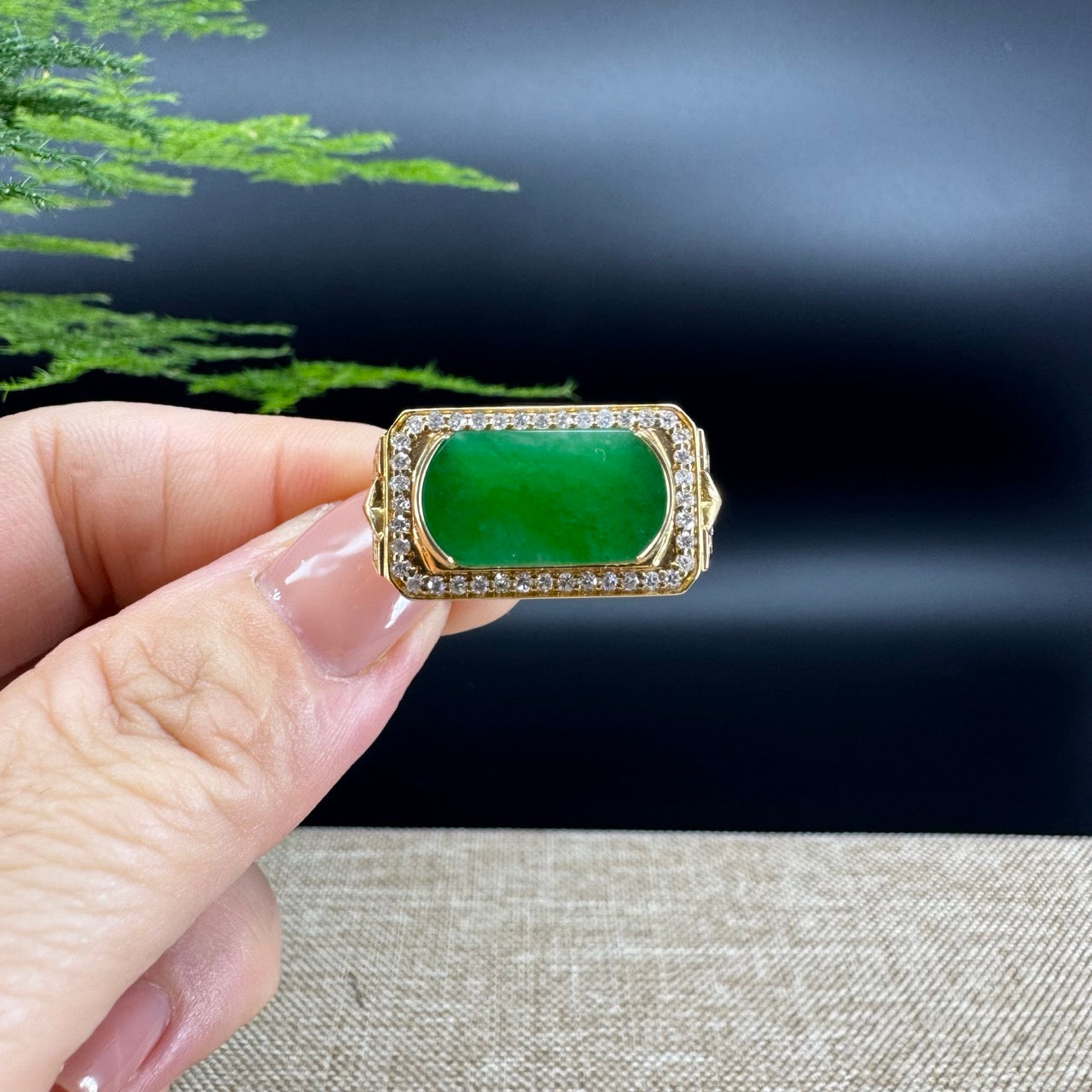 RealJade® "Signature Signet" 18K Yellow Gold  Imperial Jadeite Jade Classic Men's Ring
