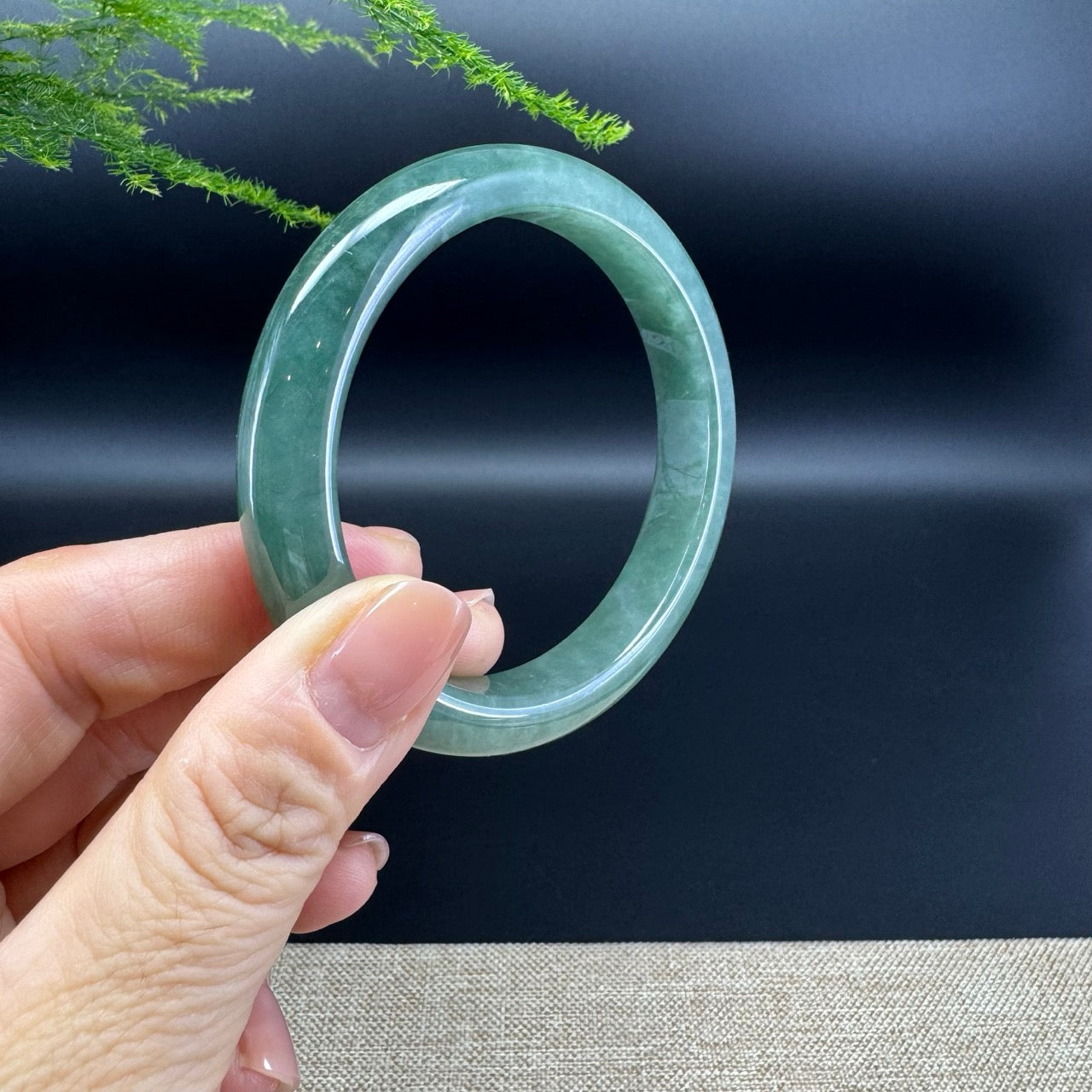 Genuine Burmese Green Jade Jadeite Bangle Bracelet ( 57.3mm )