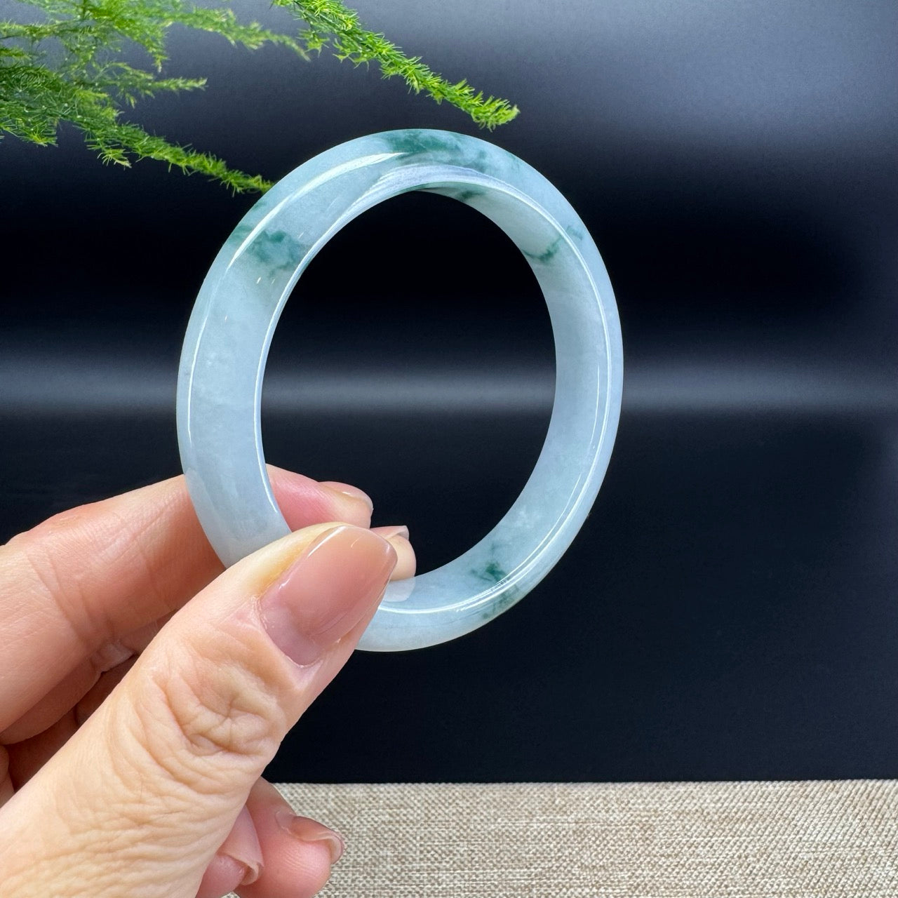 Genuine Burmese Green Jade Jadeite Bangle Bracelet ( 57.8mm )