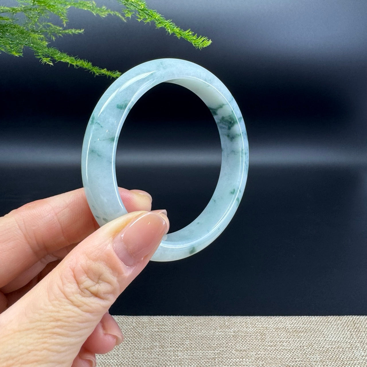 Genuine Burmese Green Jade Jadeite Bangle Bracelet ( 57.9mm )