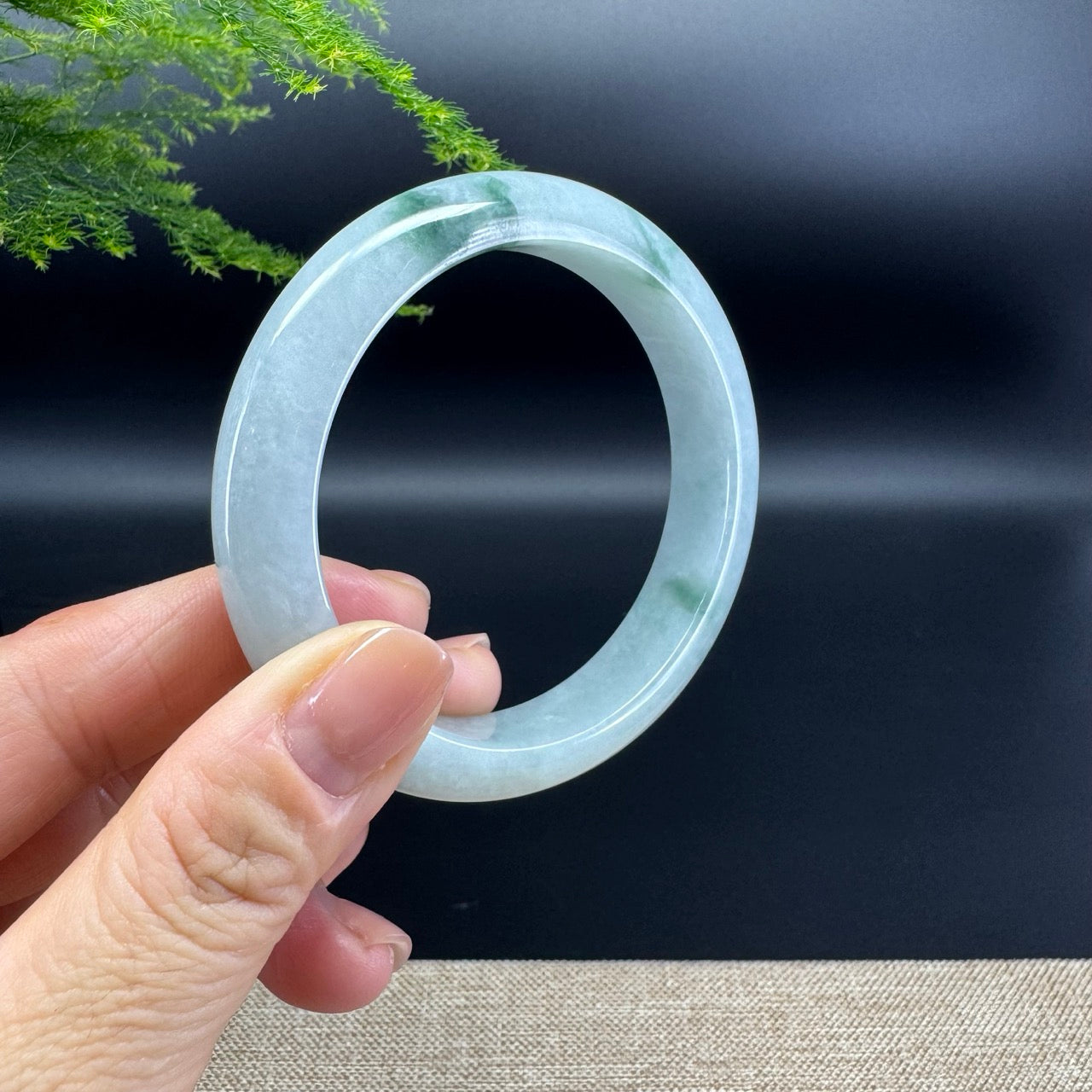 Genuine Burmese Green Jade Jadeite Bangle Bracelet ( 57.6mm )