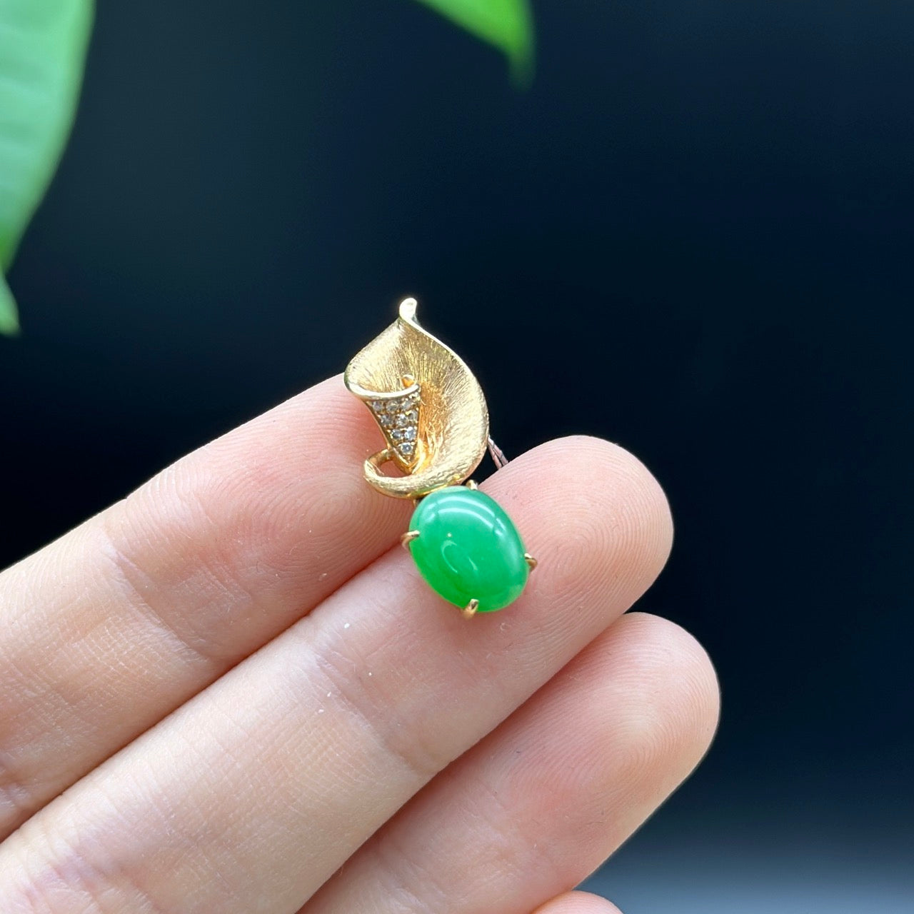 18K Yellow Gold "Morning Glory" Genuine Jadeite Jade Pendant with Diamonds