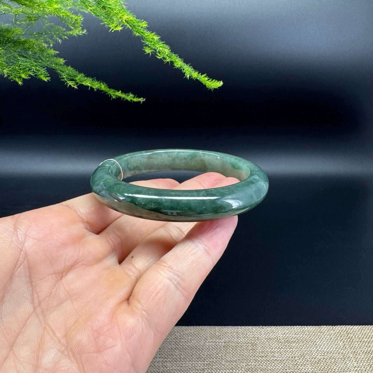 Genuine Burmese Oil Green Jade Jadeite Bangle Bracelet ( 57.5mm )