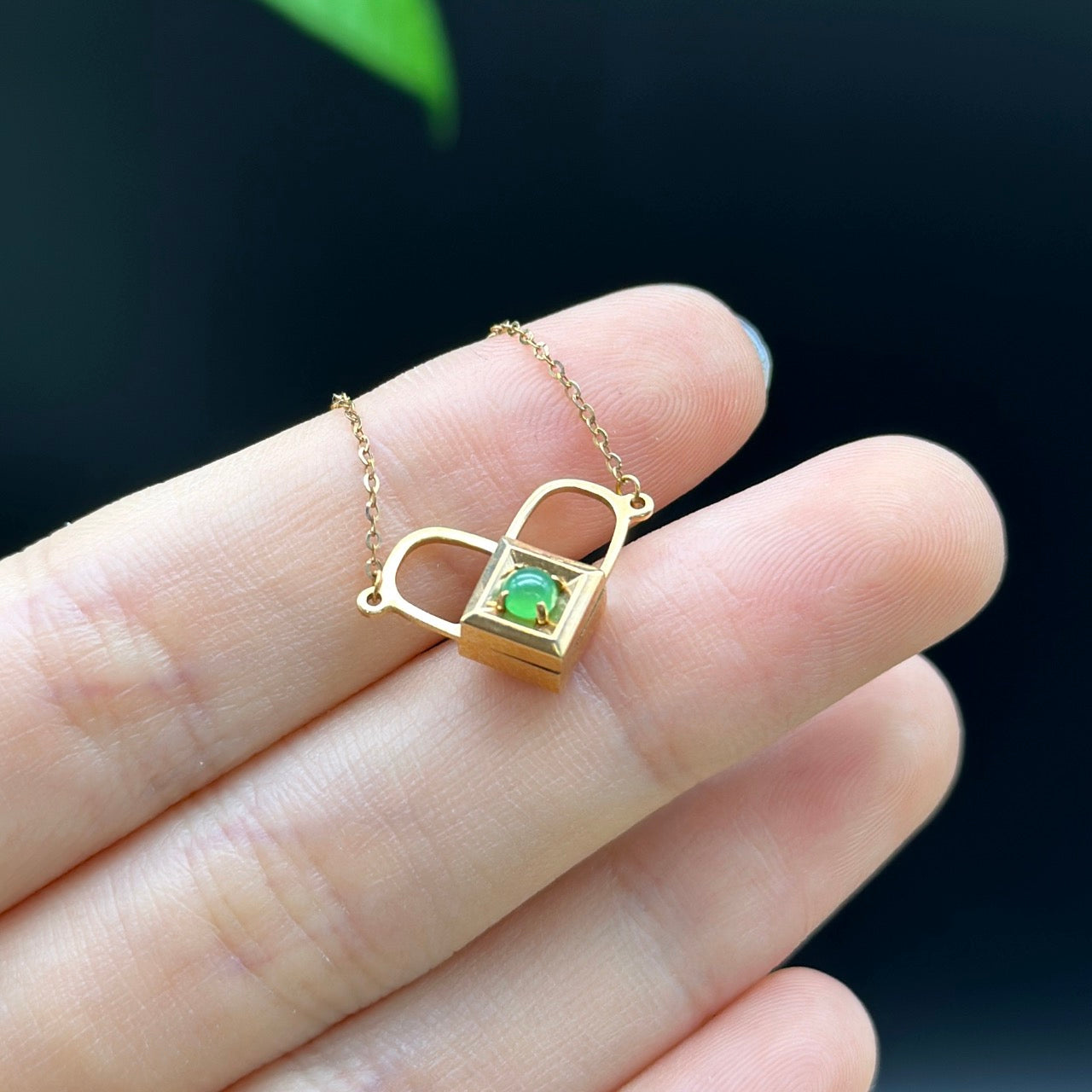 RealJade " IluvU " 18K Rose Gold Genuine Ice Green Jadeite Jade Heart Shape Pendant Necklace With Diamonds