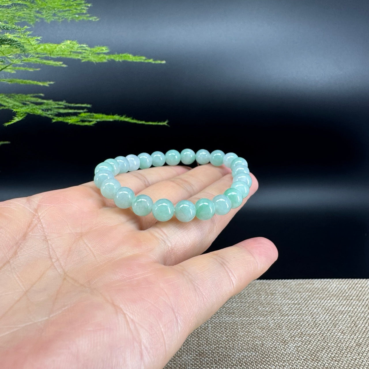 RealJade® Co. Genuine Jadeite Jade Round Apple Green Beads Bracelet (7.5mm)
