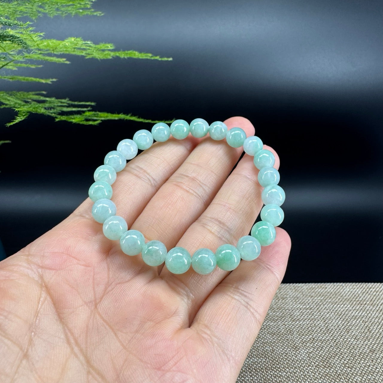 RealJade® Co. Genuine Jadeite Jade Round Apple Green Beads Bracelet (7.5mm)